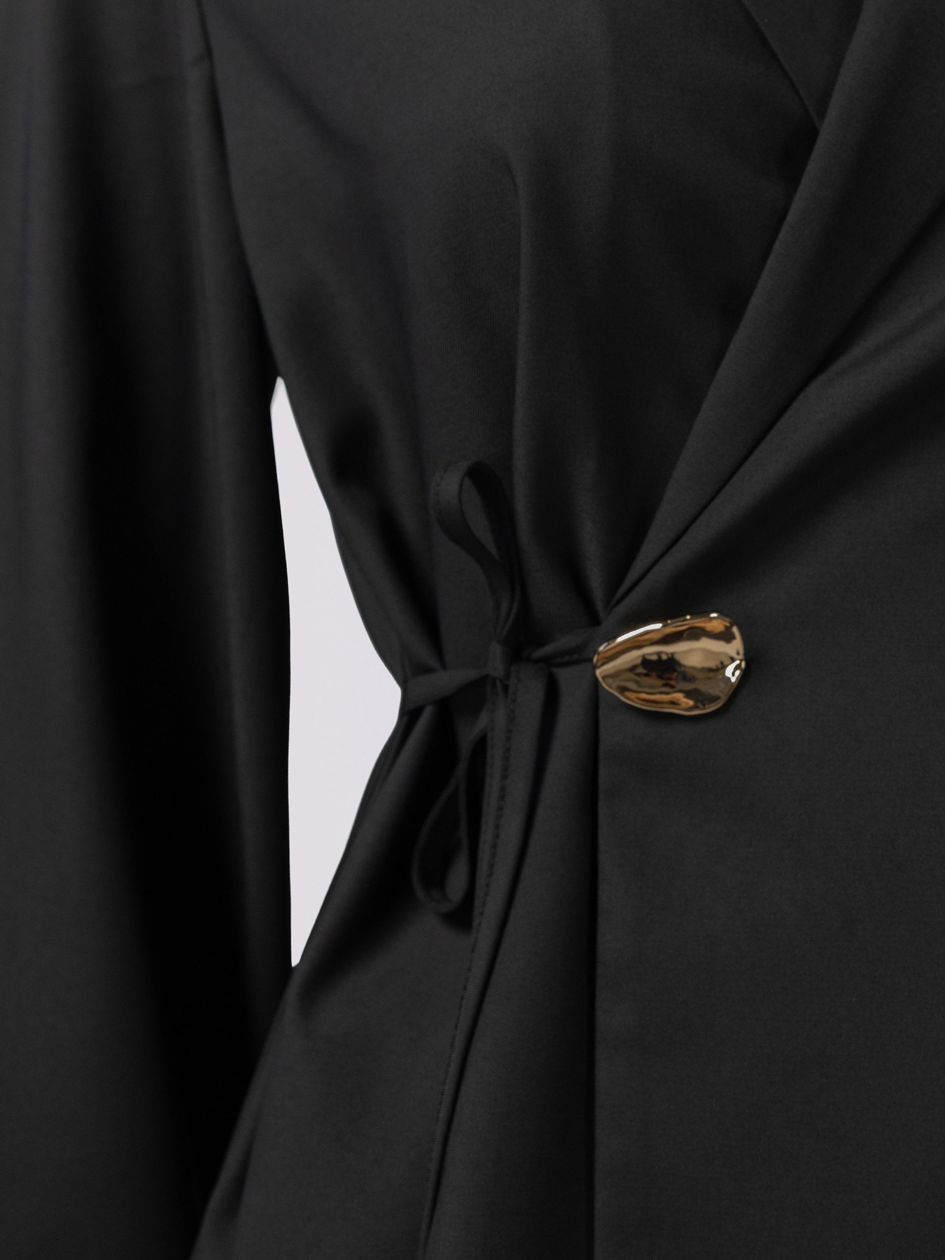 Black Overlap Blazer